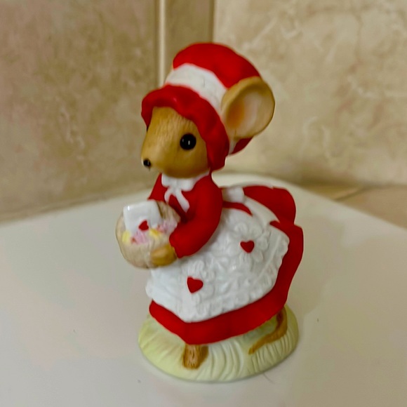 Enesco Imports Ceramic Valentine Mouse, Circa 1983 - Picture 1 of 5